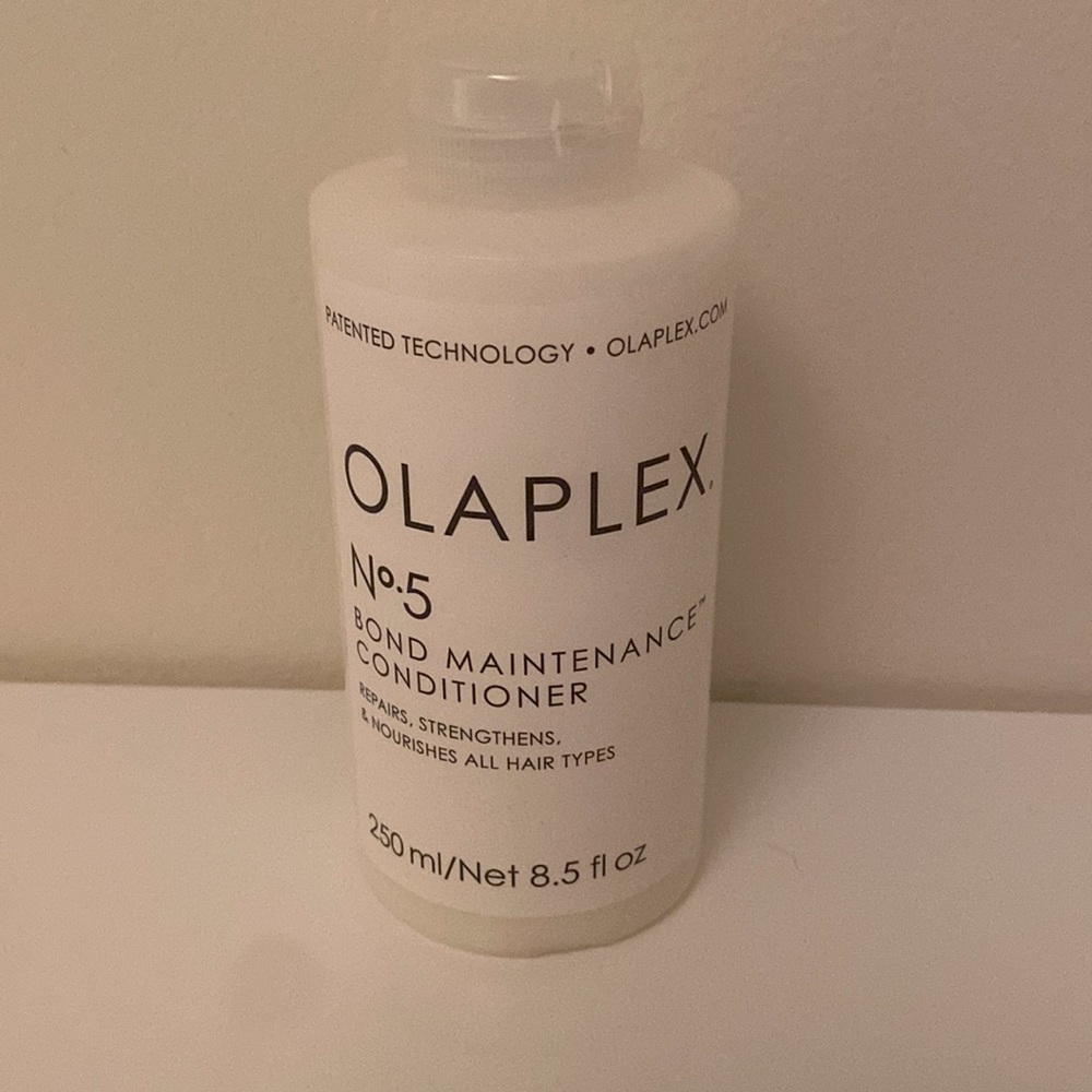 ⭐️ SOLD ⭐️OLAPLEX NO. 5 BOND MAINTENANCE CONDITIONER 8.5 FL OZ- BRAND NEW